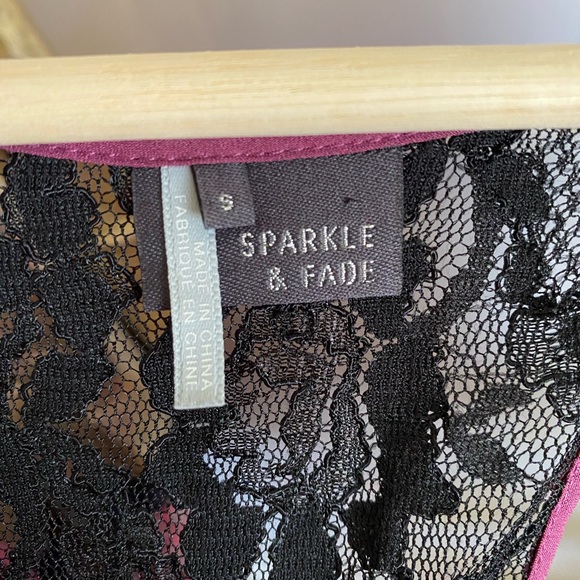 Open back lace top small sparkle and fade - Picture 5 of 5